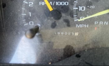 1998 chevrolet c-k-1500 reg.-cab-w-t-6.5-ft.-bed-4wd with 168025 miles for sale near elk-river, minnesota 106318_44_mileage_closeup.jpg