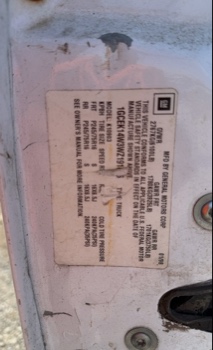 1998 chevrolet c-k-1500 reg.-cab-w-t-6.5-ft.-bed-4wd with 168025 miles for sale near elk-river, minnesota 106318_47_door_vin_sticker.jpg