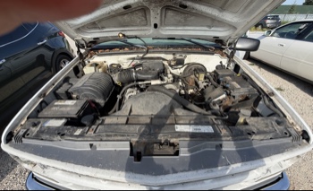 1998 chevrolet c-k-1500 reg.-cab-w-t-6.5-ft.-bed-4wd with 168025 miles for sale near elk-river, minnesota 106318_49_engine_bay.jpg