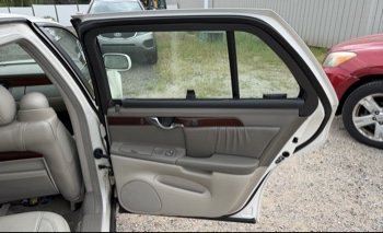 2000 cadillac deville dhs with 89472 miles for sale near elk-river, minnesota 106320_29_third_row_seat.jpg