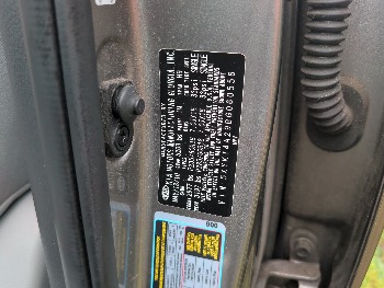 2011 kia sorento with 209211 miles for sale near elk-river, minnesota 106321_47_door_vin_sticker.jpg