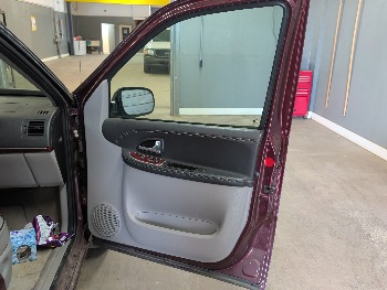 2006 buick terraza cx with 241067 miles for sale near elk-river, minnesota 106322_32_passenger_door_panel.jpg