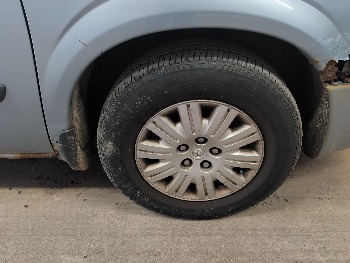 2005 chrysler town-&amp;-country lx with 164706 miles for sale near elk-river, minnesota 106323_15_front_pass_wheel.jpg