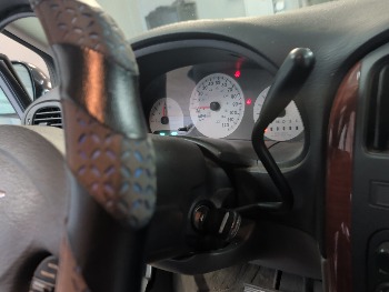 2005 chrysler town-&amp;-country lx with 164706 miles for sale near elk-river, minnesota 106323_41_shifter.jpg