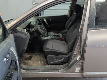 2013 nissan rogue s-2wd with 204423 miles for sale near elk-river, minnesota 106324_22_driver_seat.jpg