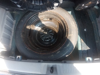 2004 toyota matrix 4wd with 192868 miles for sale near elk-river, minnesota 106327_27_spare_tire.jpg