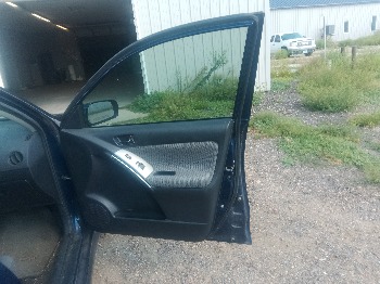 2004 toyota matrix 4wd with 192868 miles for sale near elk-river, minnesota 106327_32_passenger_door_panel.jpg