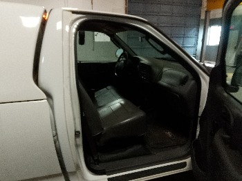 2003 ford f-150 xl-2wd with 106011 miles for sale near elk-river, minnesota 106328_31_passenger_seat.jpg