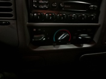 2003 ford f-150 xl-2wd with 106011 miles for sale near elk-river, minnesota 106328_40_climate_control.jpg