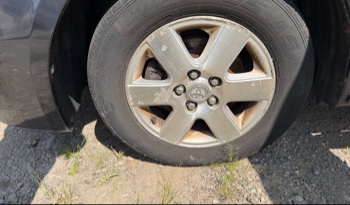 2006 toyota sienna xle with 230312 miles for sale near elk-river, minnesota 106332_12_drv_front_wheel.jpg