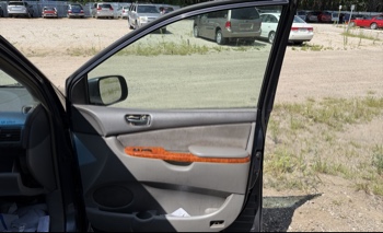 2006 toyota sienna xle with 230312 miles for sale near elk-river, minnesota 106332_32_passenger_door_panel.jpg