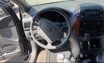 2006 toyota sienna xle with 230312 miles for sale near elk-river, minnesota 106332_33_dash_from_driver.jpg
