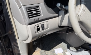 2006 toyota sienna xle with 230312 miles for sale near elk-river, minnesota 106332_37_left_of_steering_wheel.jpg