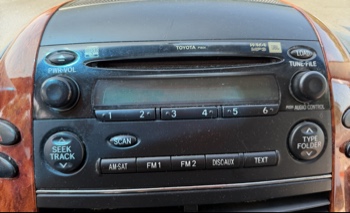2006 toyota sienna xle with 230312 miles for sale near elk-river, minnesota 106332_39_radio_closeup.jpg
