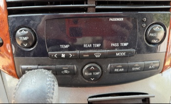 2006 toyota sienna xle with 230312 miles for sale near elk-river, minnesota 106332_40_climate_control.jpg