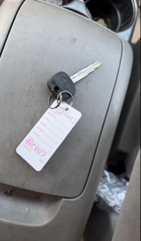 2006 toyota sienna xle with 230312 miles for sale near elk-river, minnesota 106332_51_keys.jpg