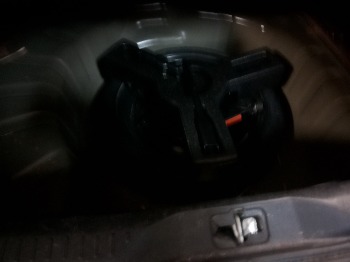 2011 nissan sentra with 198610 miles for sale near elk-river, minnesota 106335_27_spare_tire.jpg