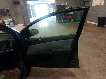2011 nissan sentra with 198610 miles for sale near elk-river, minnesota 106335_32_passenger_door_panel.jpg