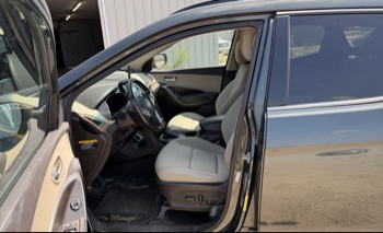2013 hyundai santa-fe sport-2.0-awd with 164239 miles for sale near elk-river, minnesota 106336_22_driver_seat.jpg