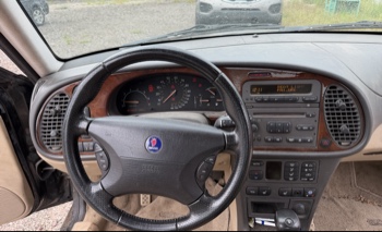 2002 saab 9-3 se-5-door with 195857 miles for sale near elk-river, minnesota 106339_33_dash_from_driver.jpg