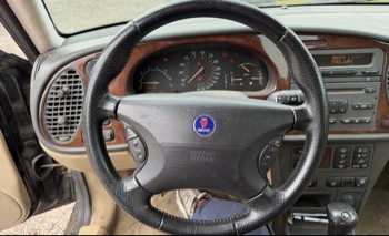 2002 saab 9-3 se-5-door with 195857 miles for sale near elk-river, minnesota 106339_36_steering_wheel.jpg