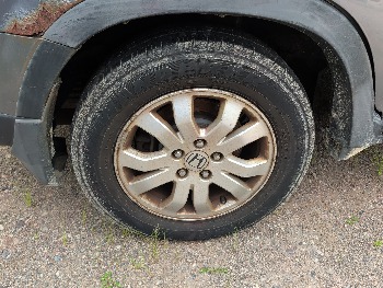 2006 honda cr-v se-4wd-at with 148394 miles for sale near elk-river, minnesota 106341_14_rear_pass_wheel.jpg