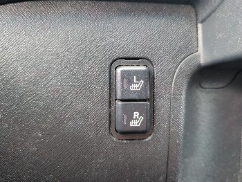 2006 honda cr-v se-4wd-at with 148394 miles for sale near elk-river, minnesota 106341_42_heated_seat_switches.jpg