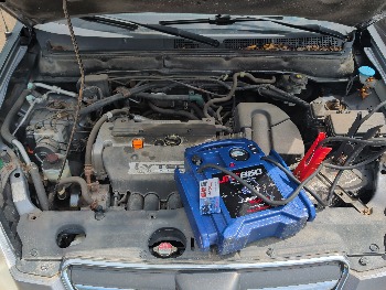 2006 honda cr-v se-4wd-at with 148394 miles for sale near elk-river, minnesota 106341_49_engine_bay.jpg