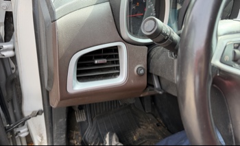 2011 chevrolet equinox 2lt-awd with 116552 miles for sale near elk-river, minnesota 106342_37_left_of_steering_wheel.jpg
