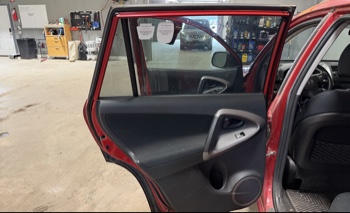 2007 toyota rav4 sport-i4-4wd with 155480 miles for sale near elk-river, minnesota 106343_25_drv_rear_door_panel.jpg
