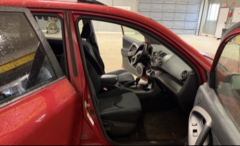 2007 toyota rav4 sport-i4-4wd with 155480 miles for sale near elk-river, minnesota 106343_30_pass_rear_door_panel.jpg
