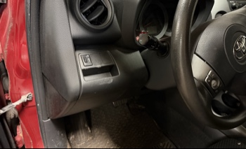 2007 toyota rav4 sport-i4-4wd with 155480 miles for sale near elk-river, minnesota 106343_37_left_of_steering_wheel.jpg
