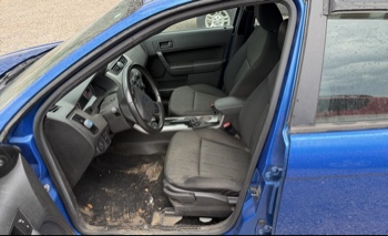 2010 ford focus se-sedan with 110880 miles for sale near elk-river, minnesota 106344_22_driver_seat.jpg