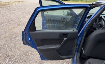 2010 ford focus se-sedan with 110880 miles for sale near elk-river, minnesota 106344_25_drv_rear_door_panel.jpg