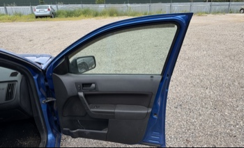 2010 ford focus se-sedan with 110880 miles for sale near elk-river, minnesota 106344_32_passenger_door_panel.jpg