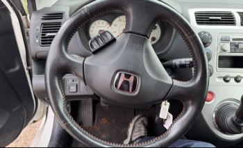 2004 honda civic si with 213892 miles for sale near elk-river, minnesota 106347_36_steering_wheel.jpg