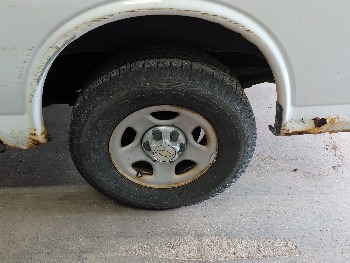 2007 chevrolet express 1500-cargo with 223985 miles for sale near elk-river, minnesota 106350_13_rear_drv_wheel.jpg