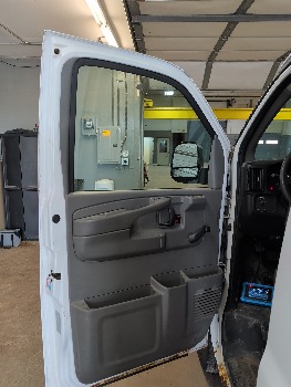 2007 chevrolet express 1500-cargo with 223985 miles for sale near elk-river, minnesota 106350_23_driver_door_panel.jpg