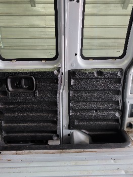 2007 chevrolet express 1500-cargo with 223985 miles for sale near elk-river, minnesota 106350_30_pass_rear_door_panel.jpg