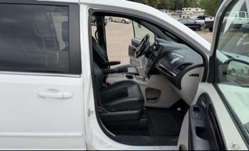 2017 dodge grand-caravan sxt with 258241 miles for sale near elk-river, minnesota 106353_25_drv_rear_door_panel.jpg