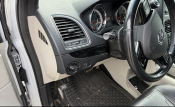 2017 dodge grand-caravan sxt with 258241 miles for sale near elk-river, minnesota 106353_37_left_of_steering_wheel.jpg