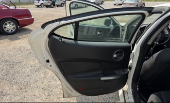 2008 pontiac grand-prix sedan with 118916 miles for sale near elk-river, minnesota 106356_25_drv_rear_door_panel.jpg
