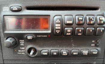 2008 pontiac grand-prix sedan with 118916 miles for sale near elk-river, minnesota 106356_39_radio_closeup.jpg