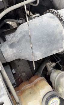 2004 ford f-150 xlt-supercab-5.5-ft-box-2wd with 192068 miles for sale near elk-river, minnesota 106357_50_oil_dipstick.jpg