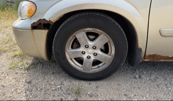 2007 dodge grand-caravan sxt with 141064 miles for sale near elk-river, minnesota 106358_12_drv_front_wheel.jpg
