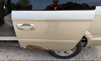 2007 dodge grand-caravan sxt with 141064 miles for sale near elk-river, minnesota 106358_25_drv_rear_door_panel.jpg