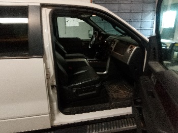 2013 ford f-150 fx4-supercrew-5.5-ft.-bed-4wd with 219754 miles for sale near elk-river, minnesota 106359_31_passenger_seat.jpg