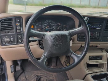 2002 chevrolet silverado-2500hd lt-ext.-cab-short-bed-4wd with 183890 miles for sale near elk-river, minnesota 106360_36_steering_wheel.jpg