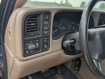 2002 chevrolet silverado-2500hd lt-ext.-cab-short-bed-4wd with 183890 miles for sale near elk-river, minnesota 106360_37_left_of_steering_wheel.jpg