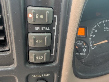 2002 chevrolet silverado-2500hd lt-ext.-cab-short-bed-4wd with 183890 miles for sale near elk-river, minnesota 106360_38_4x4_switch.jpg